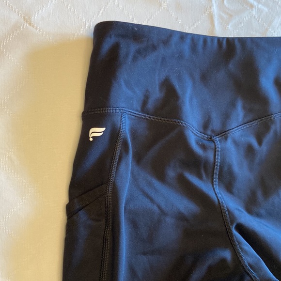 Fabletics black leggings XS pockets - Picture 4 of 7